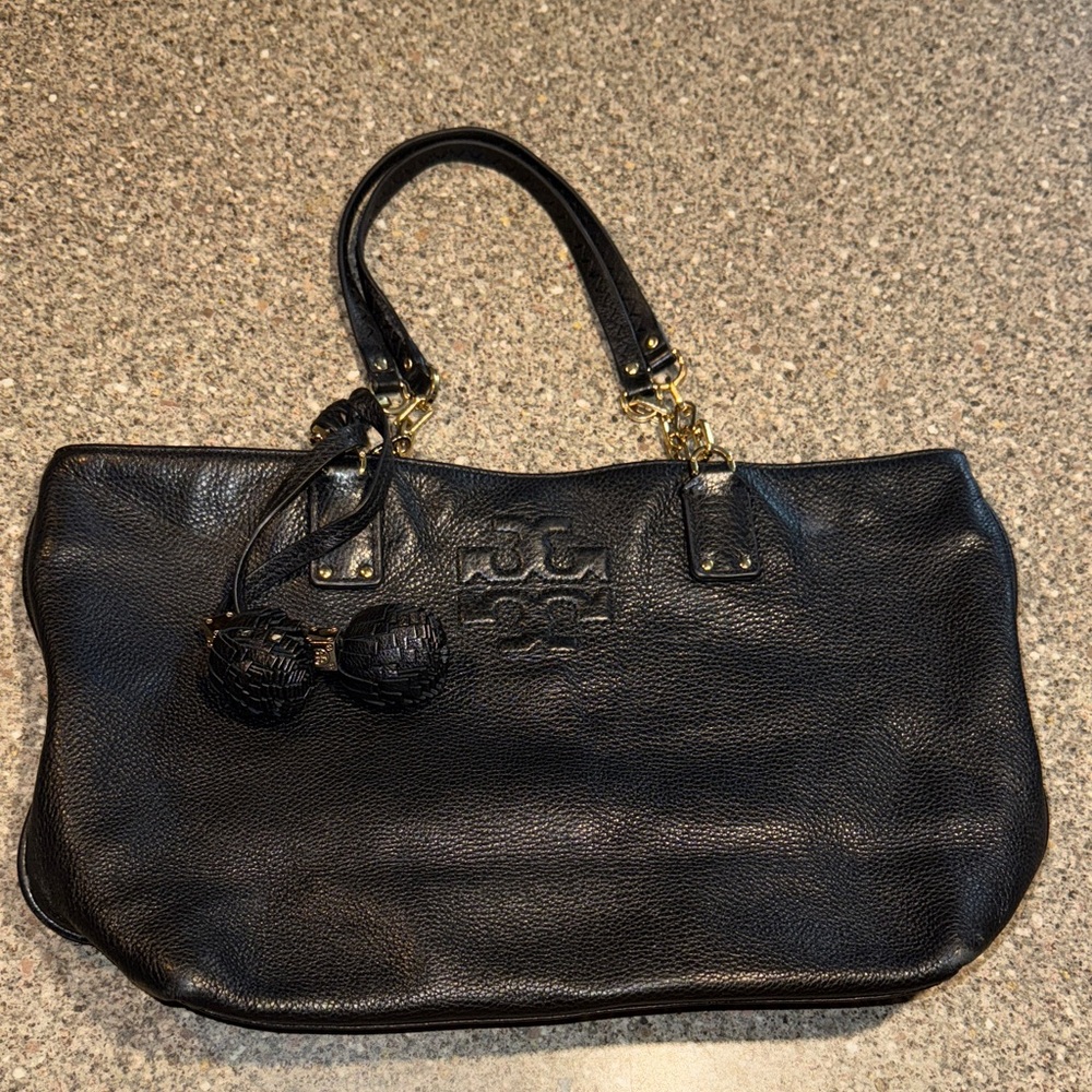 Tory burch thea ball tassel pebbled leather tote purse